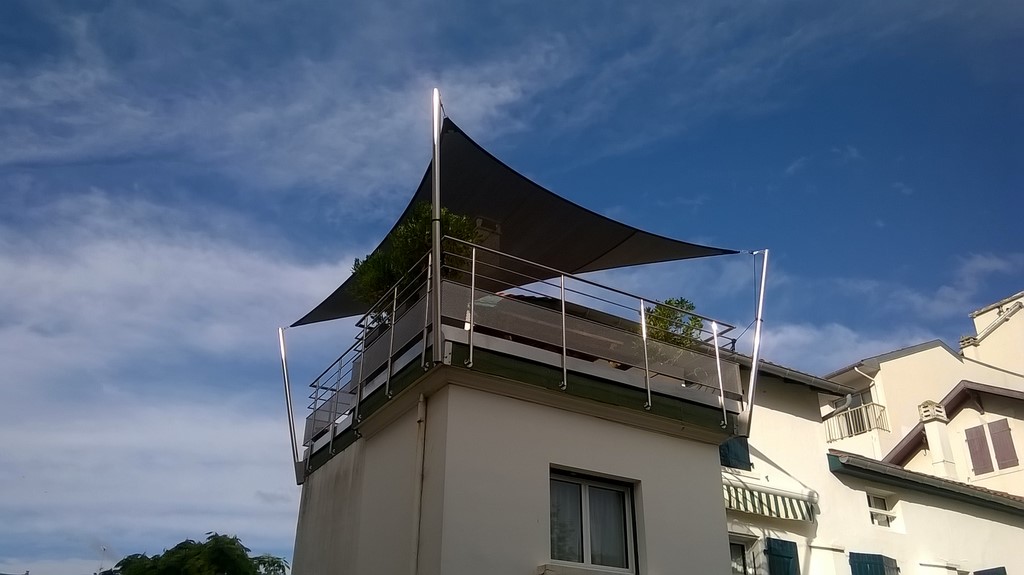 voile d'ombrage à Biarritz