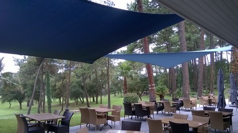 voile d'ombrage à golf de seignosse